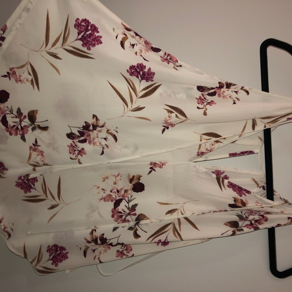 blouse - Picture 2 of 2